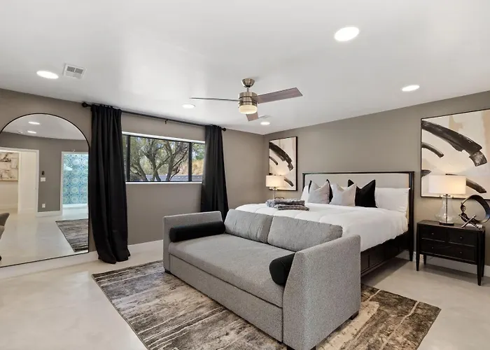 Designer Luxury Wpool Hot Tub Foothills Holiday home Tucson