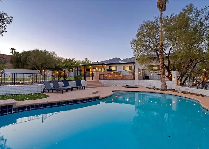 Designer Luxury Wpool Hot Tub Foothills